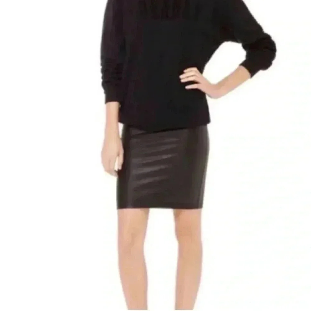 Aritzia - Wilfred Free Bodycon Skirt